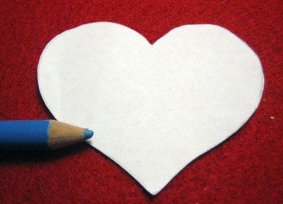 Сердце-брошка из войлока на День Святого Валентина своими руками