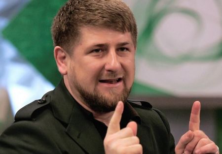 Кадыров разрешил стрелять по силовикам