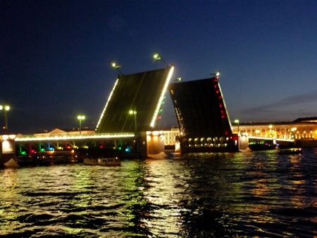 График разводки мостов в Санкт-Петербурге