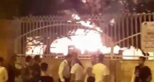 ВИДЕО: В Иране сожгли больницу, в которой лечились больные коронавирусом