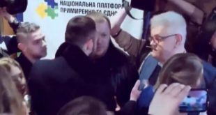 ВИДЕО: Сергея Сивохо избили во время презентации "платформы примирения на Донбассе"