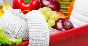 Супермаркеты согласились снизить цены на продукты после предупреждения, - глава Антимонопольного комитета