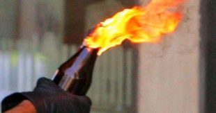 Под Киевом односельчане пытались сжечь дом медработницы, обвиняя ее в заражении коронавирусом