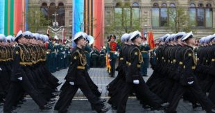 31 кадет и 18 преподавателей Нахимовского училища заразились коронавирусом, приехав на репетицию Парада Победы в Москве