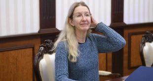 Зеленский дал ответ на петицию о возвращении Супрун в Министерство здравоохранения: "Начатая реформа продолжается новым министром"