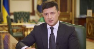 ВИДЕО: "Зарплаты госслужащих не должны превышать 47 тыс. гривен", - выступление Владимира Зеленского