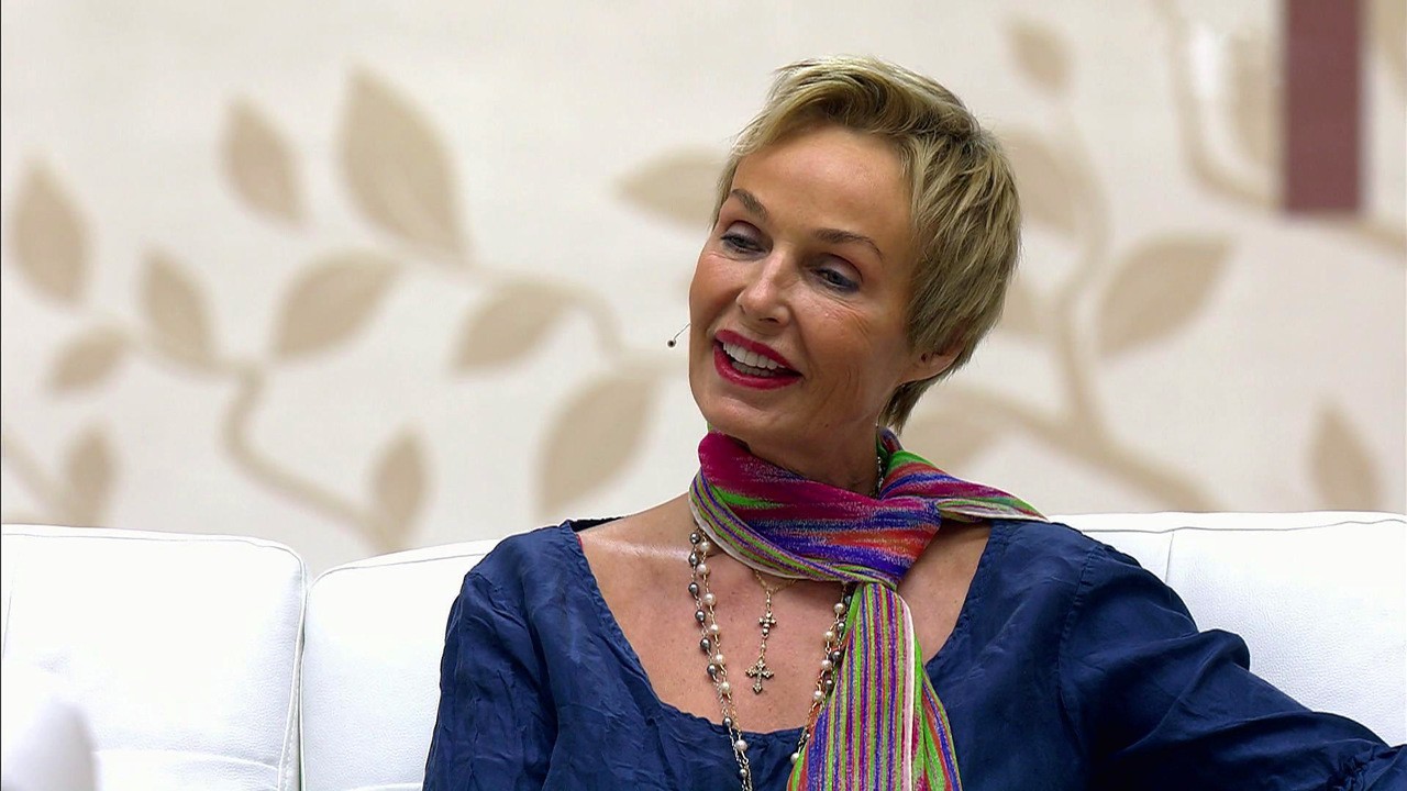 Актриса Наталья Андрейченко отмечает сегодня День рождения: как выглядит сейчас советская Мэрри Попинс?