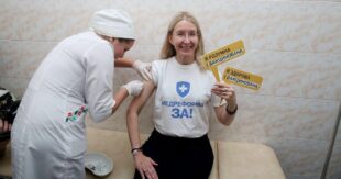 Украине в 2020 году грозят эпидемии кори и дифтерии: "Из-за малого количества прививок эти вирусы активно циркулируют"
