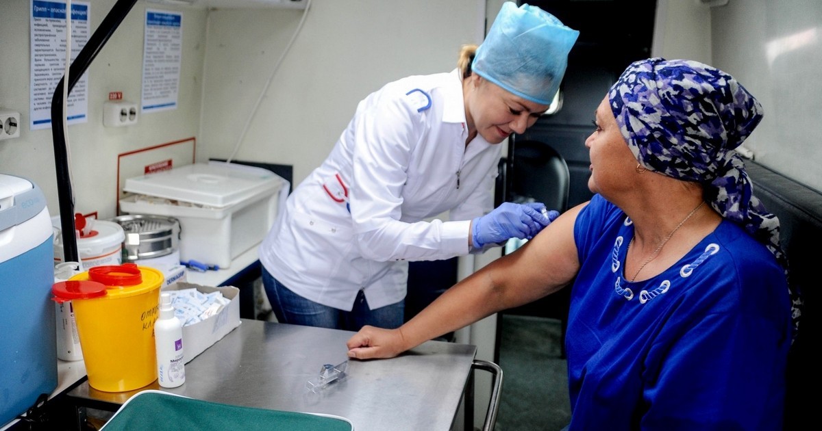 Медики прогнозируют начало сезона гриппа в Украине: почему нужно делать прививку, и сколько это стоит