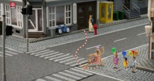 ВИДЕО: В Дании сняли детский мультсериал о человеке с самым длинным волшебным "хозяйством" - "John Dillermand"