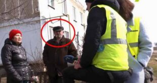 ВИДЕО: Молча стоял и курил: опубликован ролик, как преступник наблюдал за поисками убитой Маши Борисовой