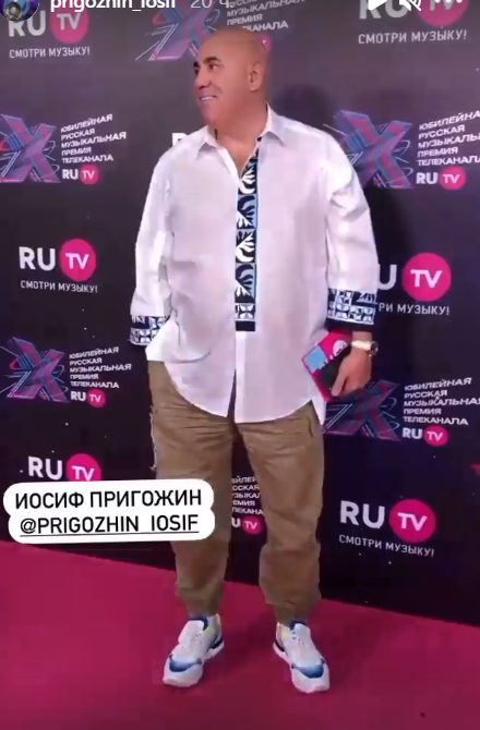 Певица Валерия и Иосиф Пригожин посетили 10-ю премию RU.TV, которая состоялась 22 мая в Москве. Пара пришла порознь, что вызвало разговоры среди прессы.