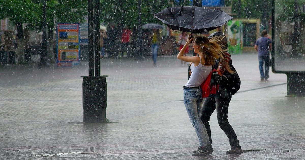 Погноз погоды на 1 июля: уходящий из Украины антициклон уступит место грозе, граду и ливням. Карта погоды по регионам