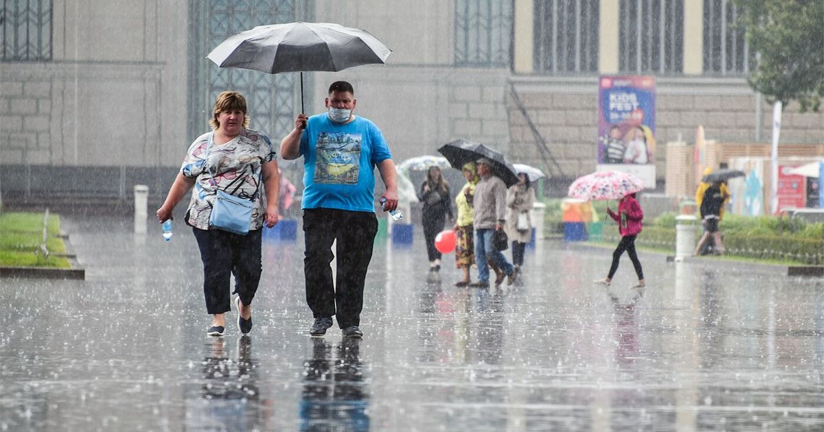 Прогноз погоды на 28 июня в Украине: в центре и на востоке обещают грозы, шквалы и град