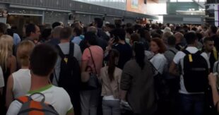 Сотни туристов застряли в Борисполе 1 июля: Турция не дает разрешение на посадку рейсов из Украины